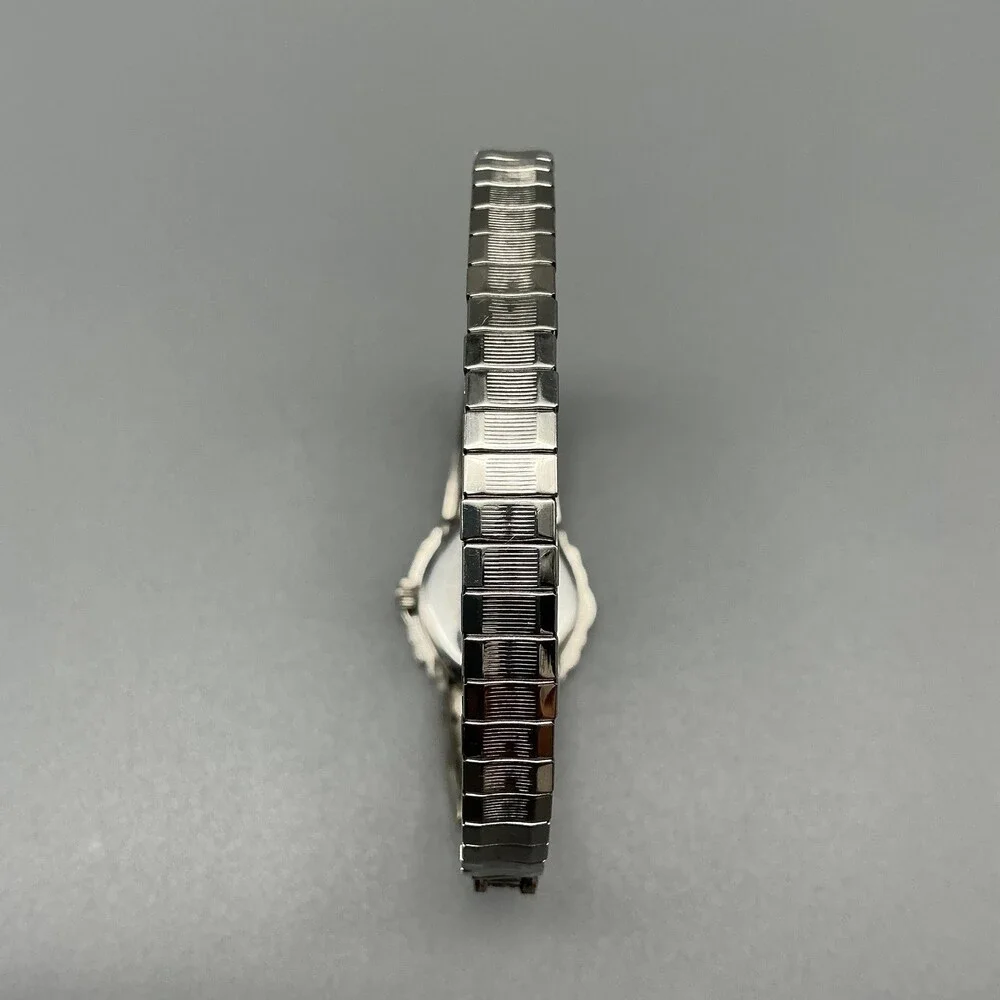 Varsales Womens Watch 22mm Silver Dial Filigree Heart Marcasite New Battery